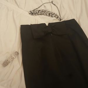 FOREVER 21 Black satin pencil skirt